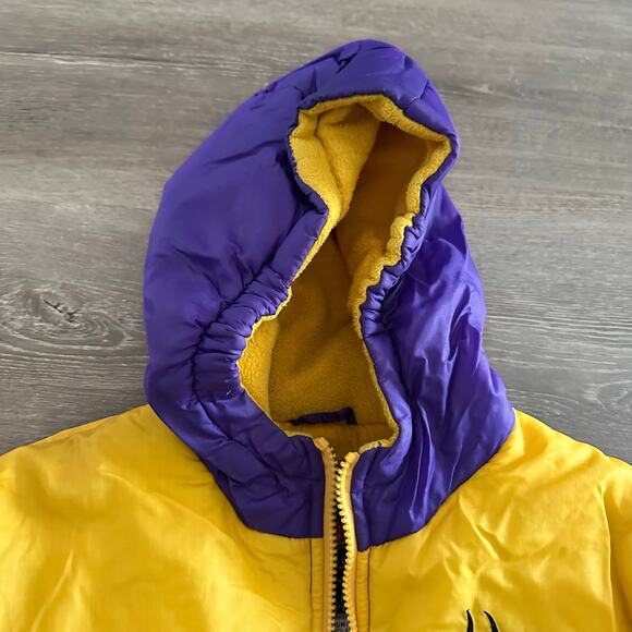 Vintage 90s Minnesota Vikings NFL Puffer Jacket Pro Size Medium (10-12) Women's - Picture 5 of 9